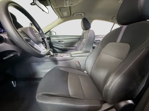Used 2024 Nissan Sentra SV FWD image 22
