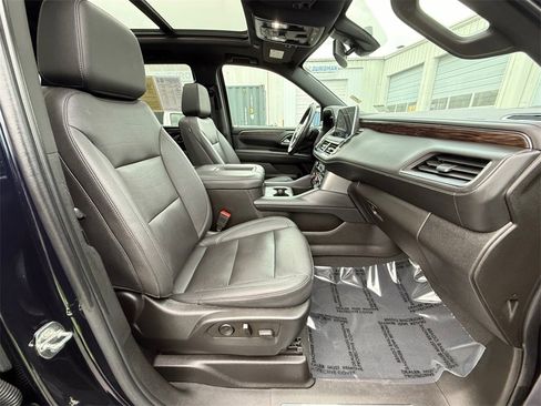 Used 2022 Chevrolet Tahoe LT w/ Luxury Package image 28