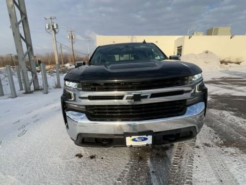 Used 2020 Chevrolet Silverado 1500 LT image 3