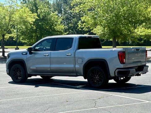 Used 2023 GMC Sierra 1500 Elevation w/ X31 Off-Road Package AWD/4WD image 4