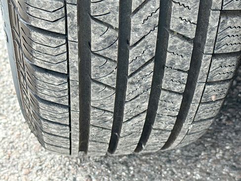 Used 2024 Toyota RAV4 XLE image 41