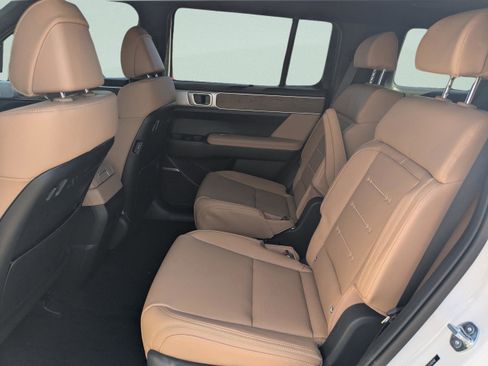 New 2026 Hyundai Santa Fe Calligraphy FWD image 15