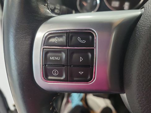 Used 2016 Jeep Wrangler Unlimited Rubicon image 28