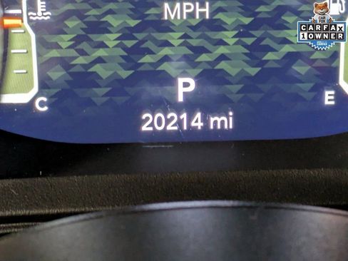 Used 2024 Jeep Wrangler Unlimited Rubicon w/ Technology Group image 16