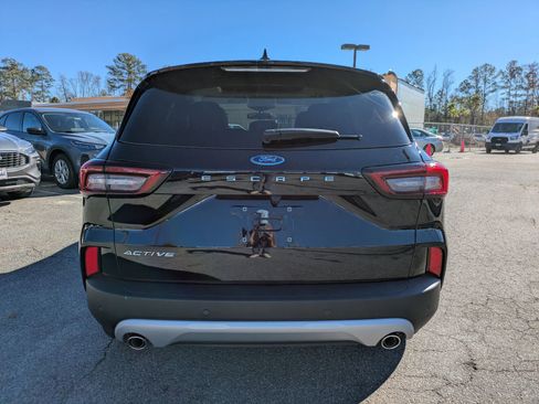 New 2026 Ford Escape Active w/ Active Premium Tech Pack image 5