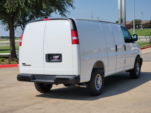 New 2025 Chevrolet Express 2500 w/ Driver Convenience Package image 7