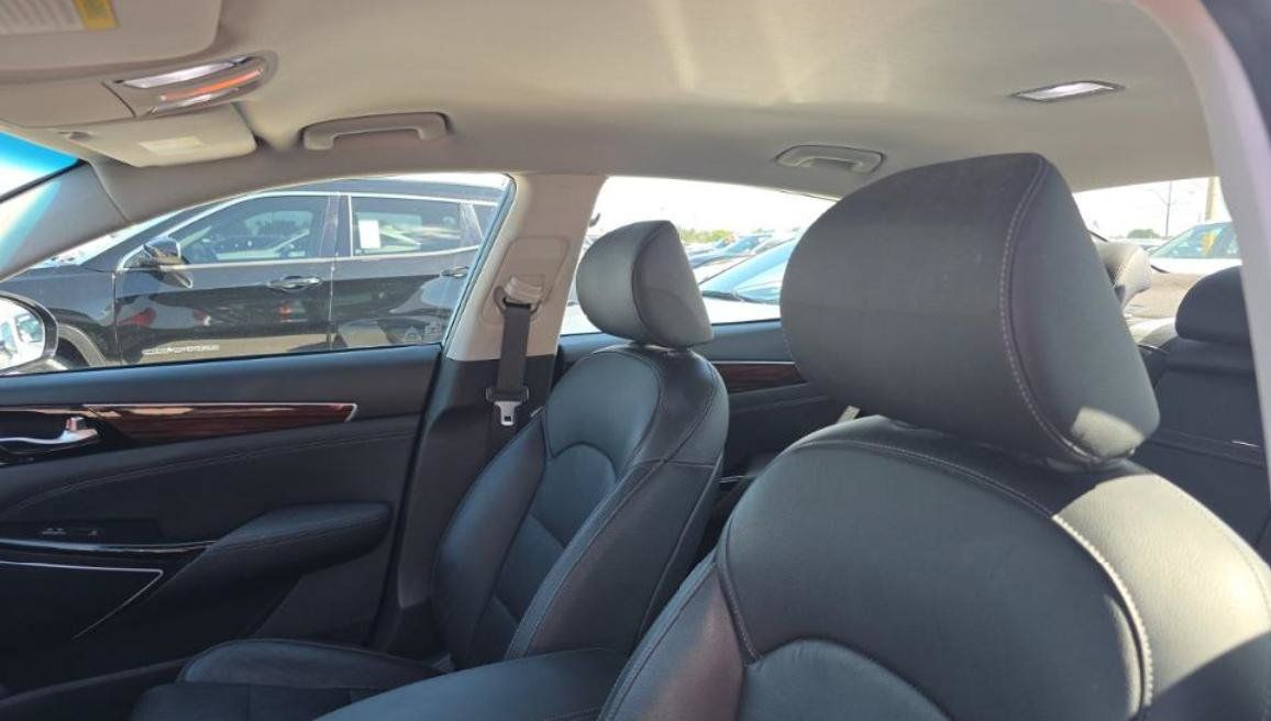 Used 2019 Kia Cadenza Premium FWD image 16