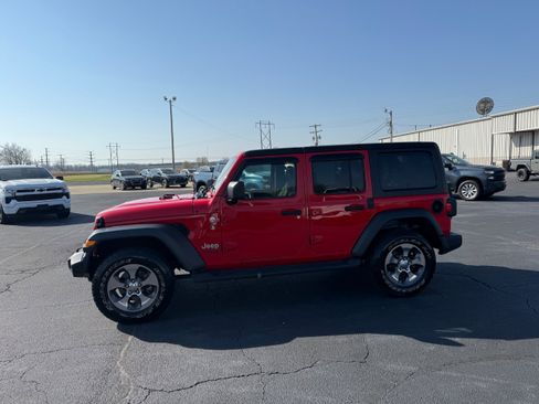 Used 2018 Jeep Wrangler Unlimited Sport AWD/4WD image 4