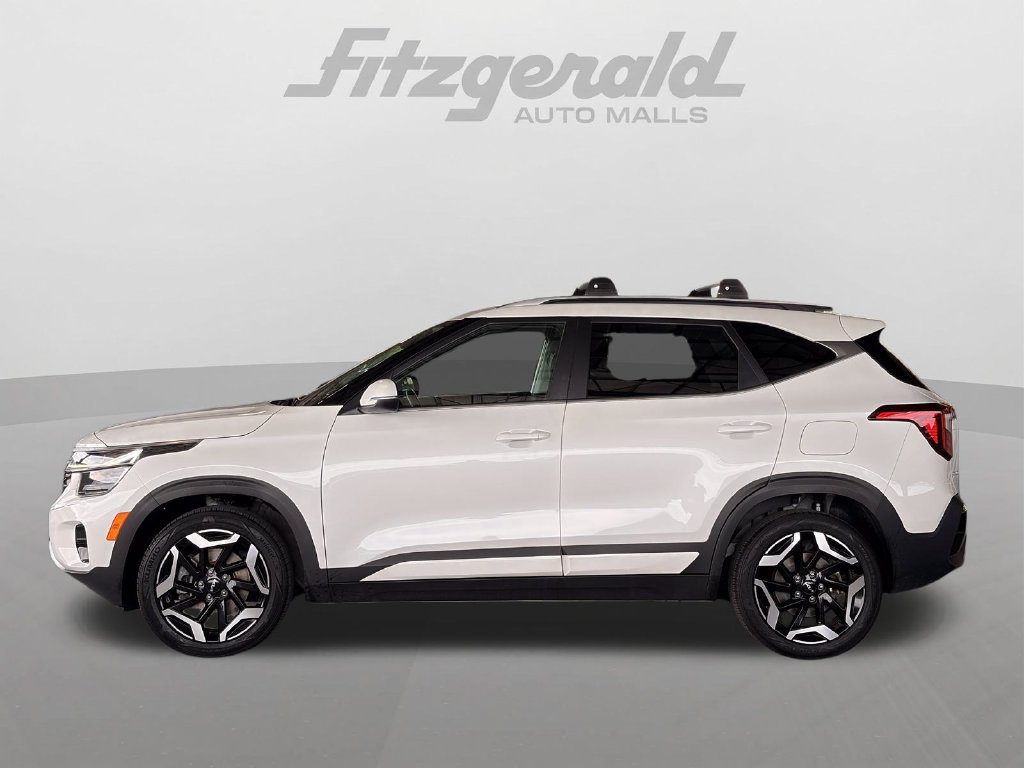 Used 2024 Kia Seltos SX w/ SX Sunroof Package AWD/4WD image 3
