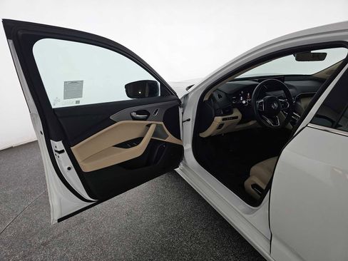 Certified 2025 Acura TLX w/ Technology Package image 19