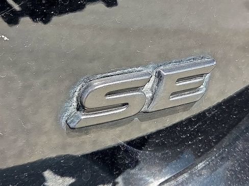 Used 2024 Toyota Camry SE FWD image 10