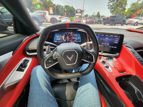 Used 2021 Chevrolet Corvette Stingray Preferred Cpe w/ Z51 Performance Package RWD image 15