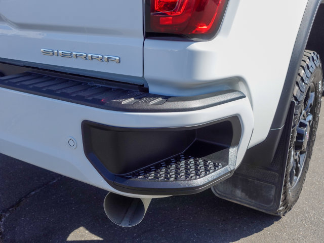 Used 2023 GMC Sierra 3500 Denali AWD/4WD image 7