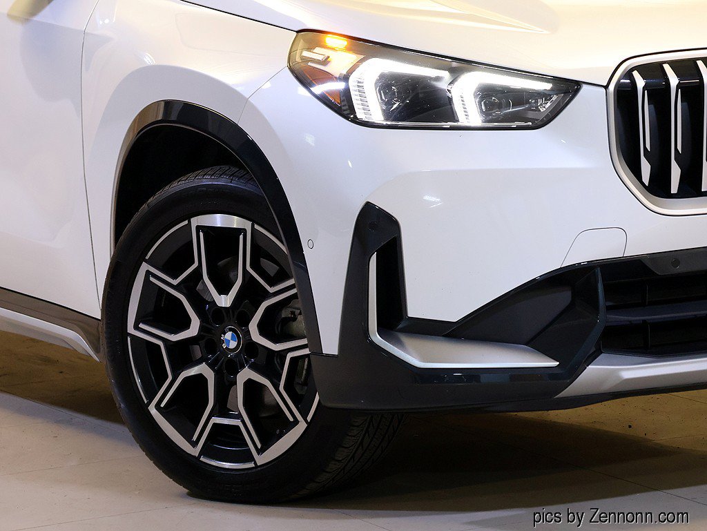 Certified 2026 BMW X1 xDrive28i AWD/4WD image 3