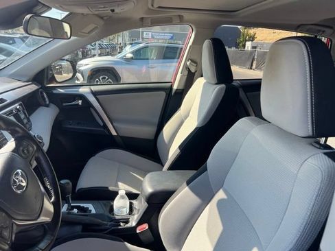 Used 2017 Toyota RAV4 XLE AWD/4WD image 11