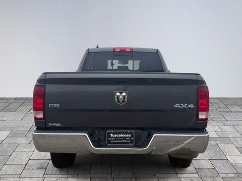 Used 2019 RAM 1500 Classic SLT w/ Luxury Group image 6