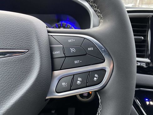 New 2026 Chrysler Voyager LX image 15