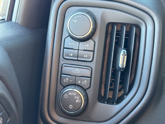 Used 2026 Chevrolet Silverado 1500 Custom Trail Boss AWD/4WD image 40