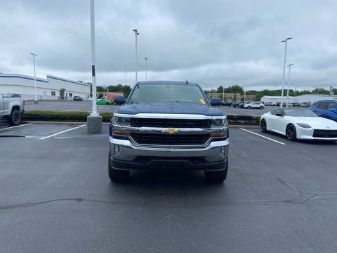 Used 2018 Chevrolet Silverado 1500 LT w/ All Star Edition AWD/4WD image 10