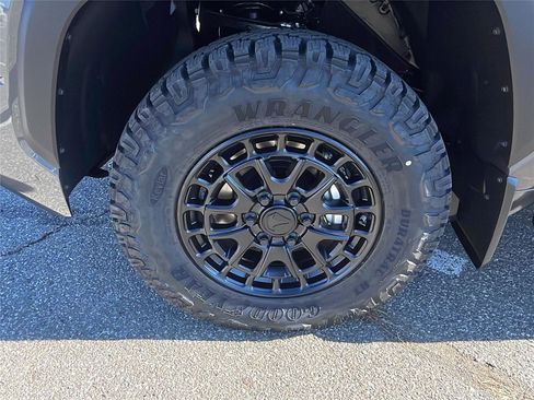 New 2026 Toyota Tundra SR5 image 10