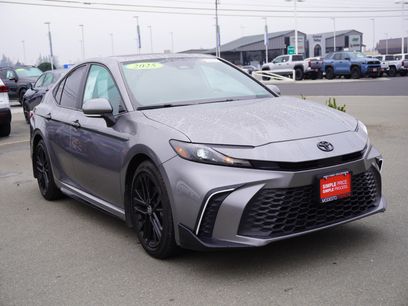 Used 2025 Toyota Camry SE