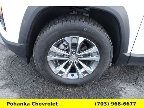 Certified 2025 Chevrolet Equinox LT w/ Safety and Technology Package image 27