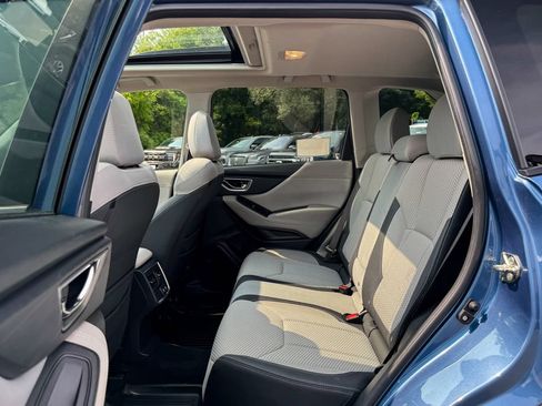 Used 2020 Subaru Forester Premium AWD/4WD image 19