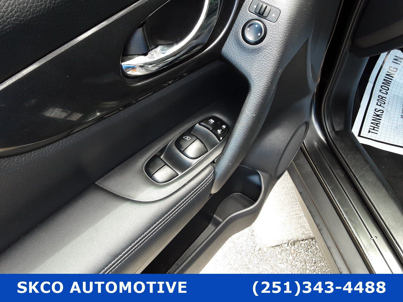 Used 2018 Nissan Rogue SV FWD image 22
