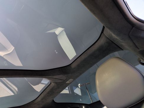 Used 2024 Lucid Air Touring image 28