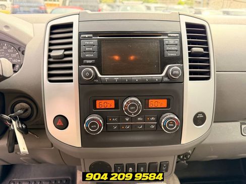 Used 2017 Nissan Frontier SV w/ SV Value Truck Package RWD image 18