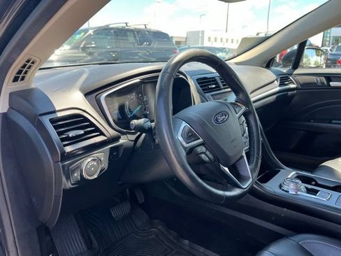 Used 2020 Ford Fusion Titanium AWD/4WD image 9