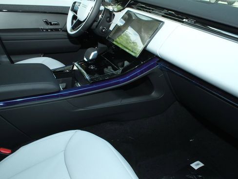 New 2026 Land Rover Range Rover Sport Dynamic SE AWD/4WD image 34