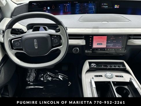 New 2026 Lincoln Navigator L Reserve AWD/4WD image 23
