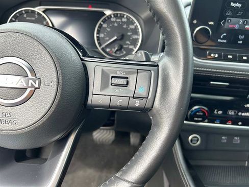 Used 2022 Nissan Rogue SL w/ SL Premium Package image 27