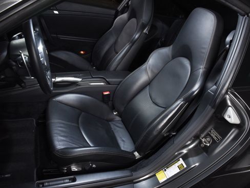 Used 2011 Porsche 911 Turbo S AWD/4WD image 5