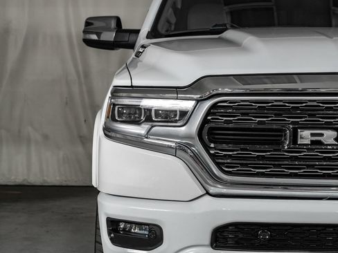 Used 2020 RAM 1500 Limited w/ Body Color Bumper Group AWD/4WD image 39