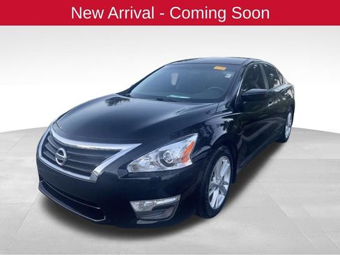 Used 2014 Nissan Altima 2.5 SV FWD image 1