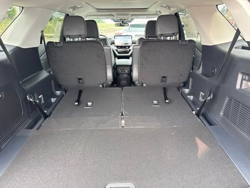 New 2026 Ford Explorer Active w/ Active Comfort Package AWD/4WD image 40