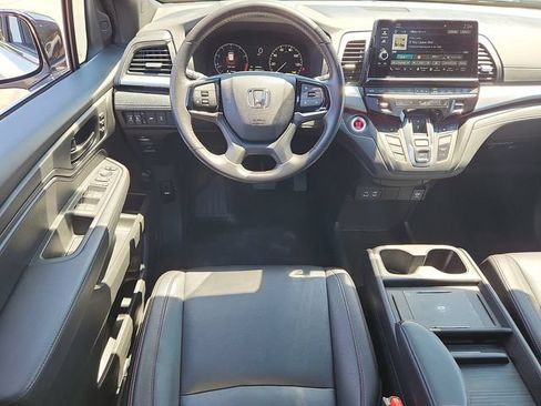 Used 2025 Honda Odyssey Sport-L image 11