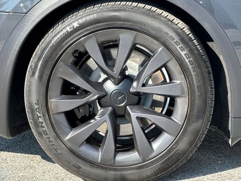 Used 2024 Tesla Model X AWD/4WD image 24