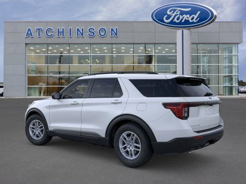 Used 2026 Ford Explorer Active image 4