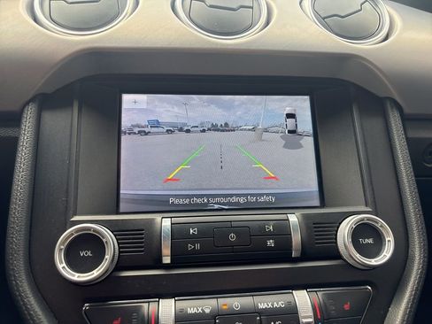 Used 2020 Ford Mustang Premium image 41