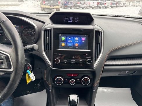 Used 2021 Subaru Crosstrek 2.0i Premium image 7