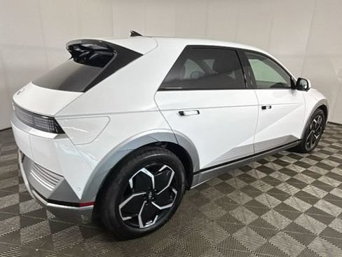 Used 2024 Hyundai Ioniq 5 Limited RWD image 2
