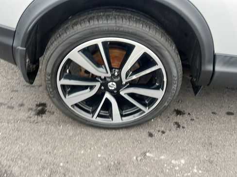 Used 2017 Nissan Rogue Sport SL w/ SL Premium Package image 33