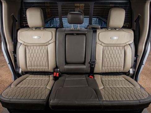 Used 2026 Ford F450 Platinum w/ Platinum Plus Package image 35