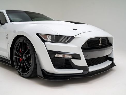 Used 2022 Ford Mustang Shelby GT500 w/ Technology Package RWD image 74