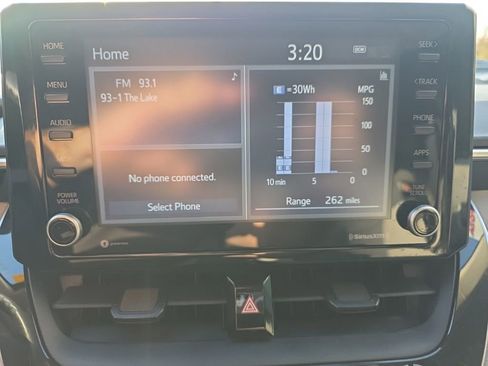 Used 2022 Toyota Corolla LE image 26