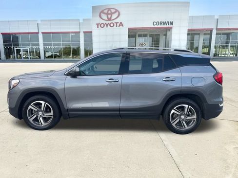 Used 2020 GMC Terrain SLT w/ Preferred Package AWD/4WD image 2