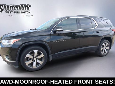 Used 2019 Chevrolet Traverse LT w/ LPO, Blackout Package AWD/4WD image 1
